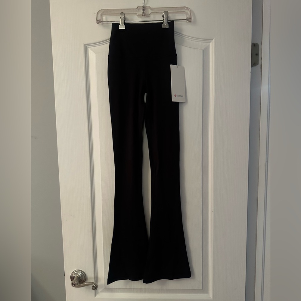 Lululemon Align Mini-Flare Pant Size 0 Regular Black NWT